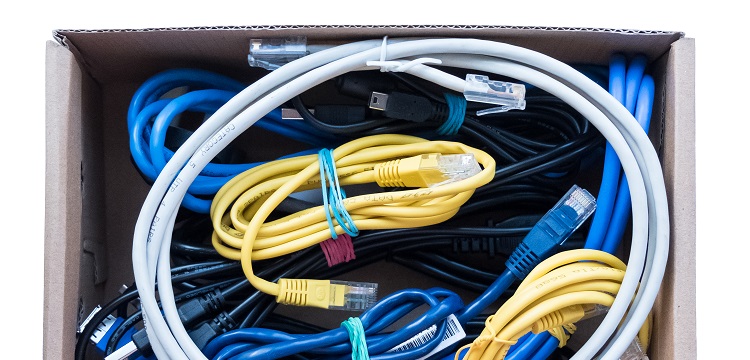 危廢和固廢的判定標(biāo)準(zhǔn)是什么 ?強(qiáng)壓之下，危廢處理產(chǎn)業(yè)的機(jī)遇與發(fā)展 健明迪檢測(cè)